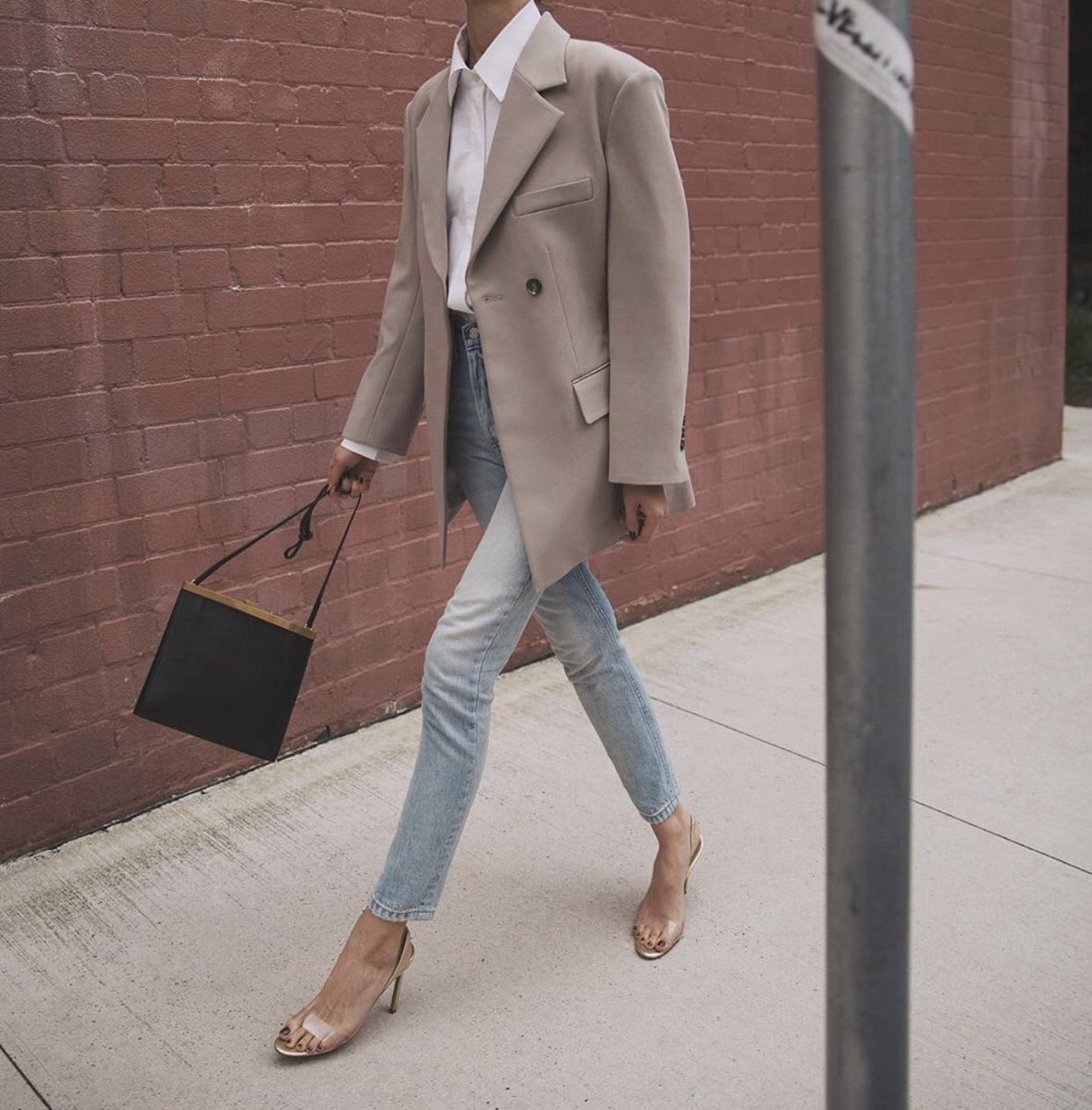 We're living for subtle 80s style this Autumn with sustainable, vintage inspired denim from BOYISH JEANS // #sustainablefashion #vintageinspired #mumjeans #cooltocare