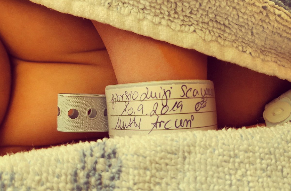 Gaetano Scavuzzo E Poi Tutto D Un Tratto Il Tuo Centro Del Mondo Si Sposta Benvenuto Al Mondo Giorgio Benvenuto Al Mondo Piccolo Mio 10settembre Newlife Figlio Papa T Co Ivjyj6rt