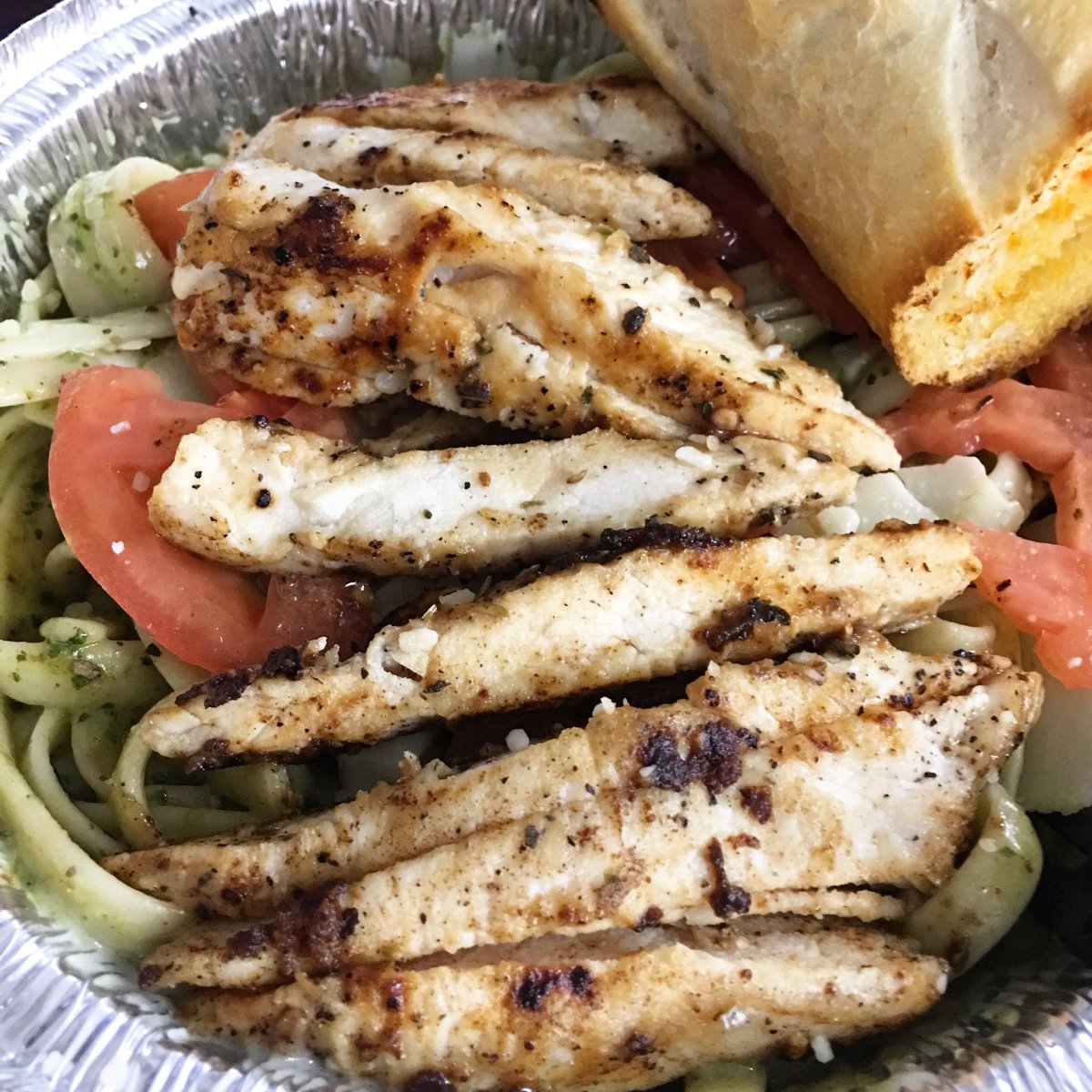 Panichellis_Piz's tweet photo. We have something NEW for you! 

Creamy Pesto Pasta- Creamy basil pesto served over fettuccine pasta topped with shaved parmesan, tomatoes, and your choice of freshly grilled chicken or cajun shrimp. 

You can also order pesto on subs or pizzas. Let’s get creative😊 https://t.co/5ZZNMYwWJp