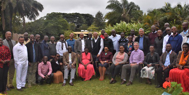 ICRISAT's tweet image. You thought product profiles were only for IT/automobile/retail companies? Think again...these crop #scientists deliberated on the best traits they want in their crops via their #breedingprograms.
icrisat.org/breeding-futur…
@JanDebaene @OjiewoC @AvisaProject 
#cropbreeding #traits