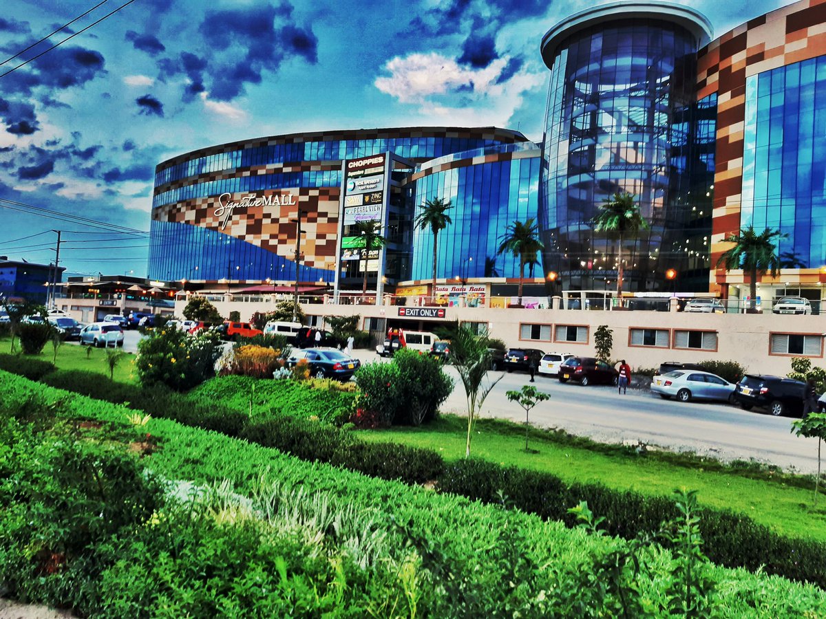 kushgithu's tweet photo. Signature Mall along mombasa Road. #mall #signaturemall https://t.co/BFa6d2Y0TP