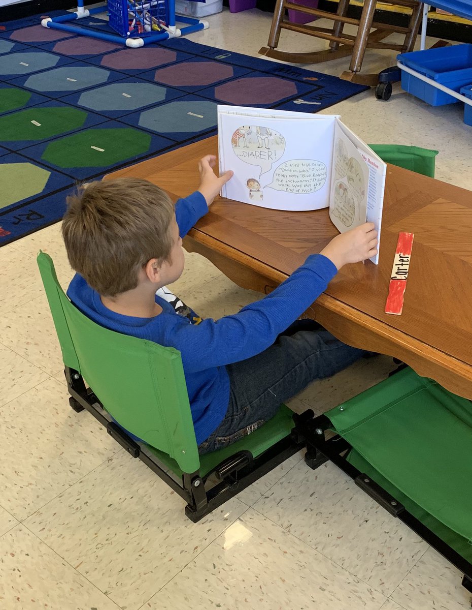 MindyLHubbard's tweet image. @Neosho_Central is busy assessing baseline reading levels with the DRA this week. @dawnjohns1st had some moments to assess while students were engaged in stations. #routinesmatter @christinecawle3 @nathan_manley