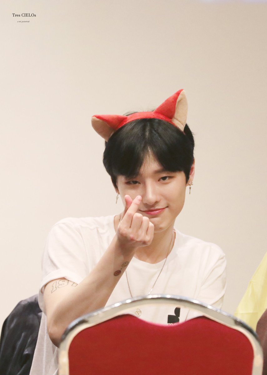CHOSEUNGYOUN_TH's tweet photo. #ซึงยอนสไตล์ | ซึงยอนของพวกเรา เป็นจิ้งจอกที่ทั้งน่ารัก น่าหลง และเท่มากๆเลยใช่ไหมคะ 🦊💕

#조승연 #CHOSEUNGYOUN #โชซึงยอน 
#X1 #엑스원 https://t.co/iTihQ5CpLS