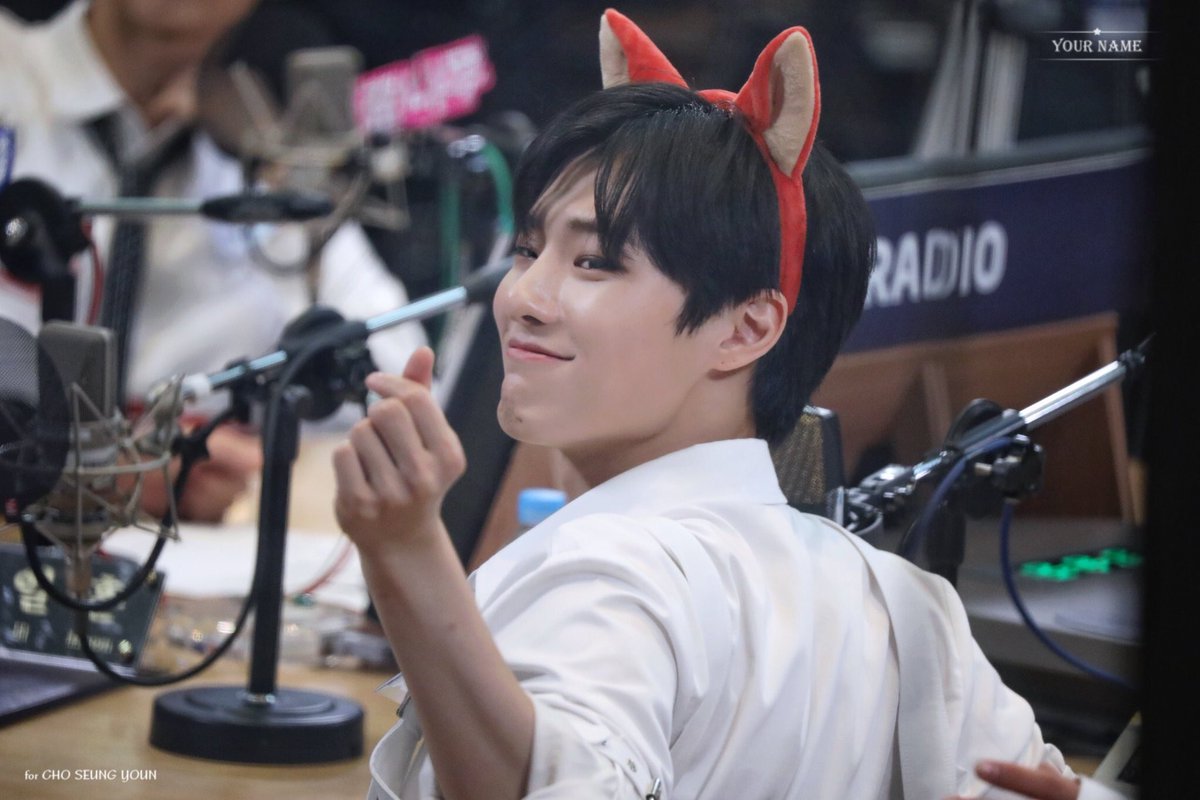 CHOSEUNGYOUN_TH's tweet photo. #ซึงยอนสไตล์ | ซึงยอนของพวกเรา เป็นจิ้งจอกที่ทั้งน่ารัก น่าหลง และเท่มากๆเลยใช่ไหมคะ 🦊💕

#조승연 #CHOSEUNGYOUN #โชซึงยอน 
#X1 #엑스원 https://t.co/iTihQ5CpLS