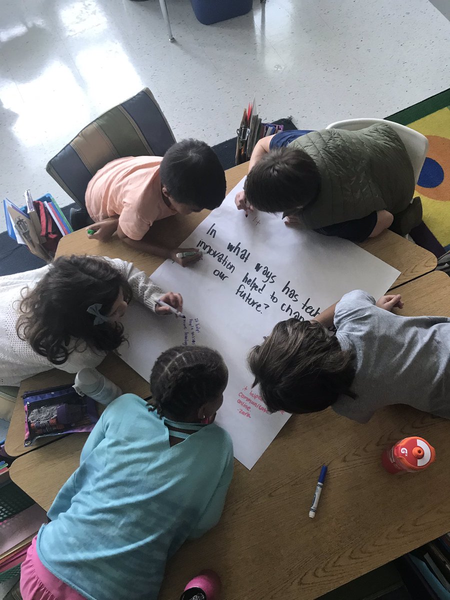 mcdsclass's tweet image. Using the #chalktalk routine to think about interdependence.  Technology and responsibility go hand in hand. #makingthinkingvisable