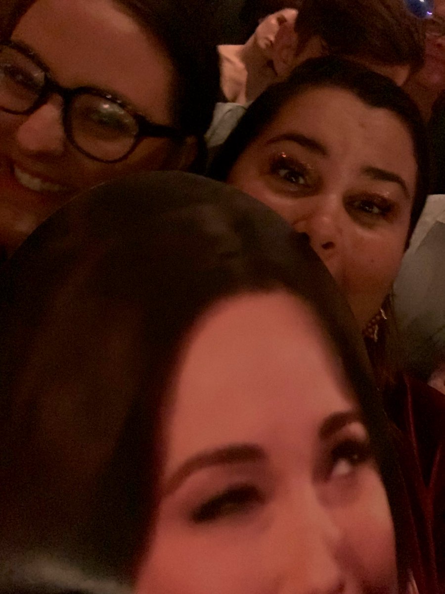 MamaSnicks's tweet photo. remember that time that @Kat_Hills and I had @KaceyMusgraves face signs printed AND THEN SHE TOOK IT AT HER CONCERT?!!!

I don’t cause I’m pretty sure I blacked out..... 😭🦋🙏🏼💞🎉 https://t.co/5ZIOFaUvPs