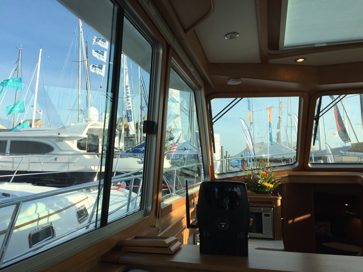letsbuki's tweet photo. BUKI's Goes Waterborne!
Thanks to our partners at Boston Yacht Sales, we were given the privilege to install a BUKI Box on a boat at the @newportboatshow. #letsbuki https://t.co/frNlRZW3cI