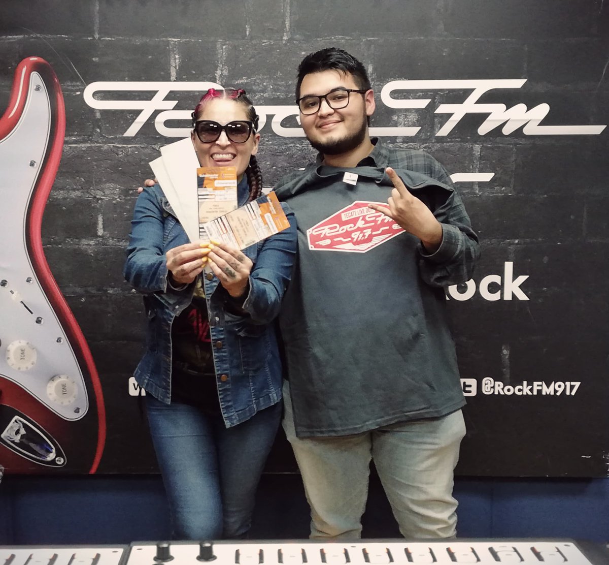 NovaFM_Mx's tweet photo. ¡Felicidades a los ganadores del #RockPack de la semana! 👉 Recuerda que promociones exclusivas, news y más lo encuentras en https://t.co/ThLNwTuoOg
☎ Cabina #RockFM: 8183753917
📻 Radio On Line: https://t.co/43NinNyDeC
📲 WhatsApp: 8180101917 https://t.co/nHsTIwhinE