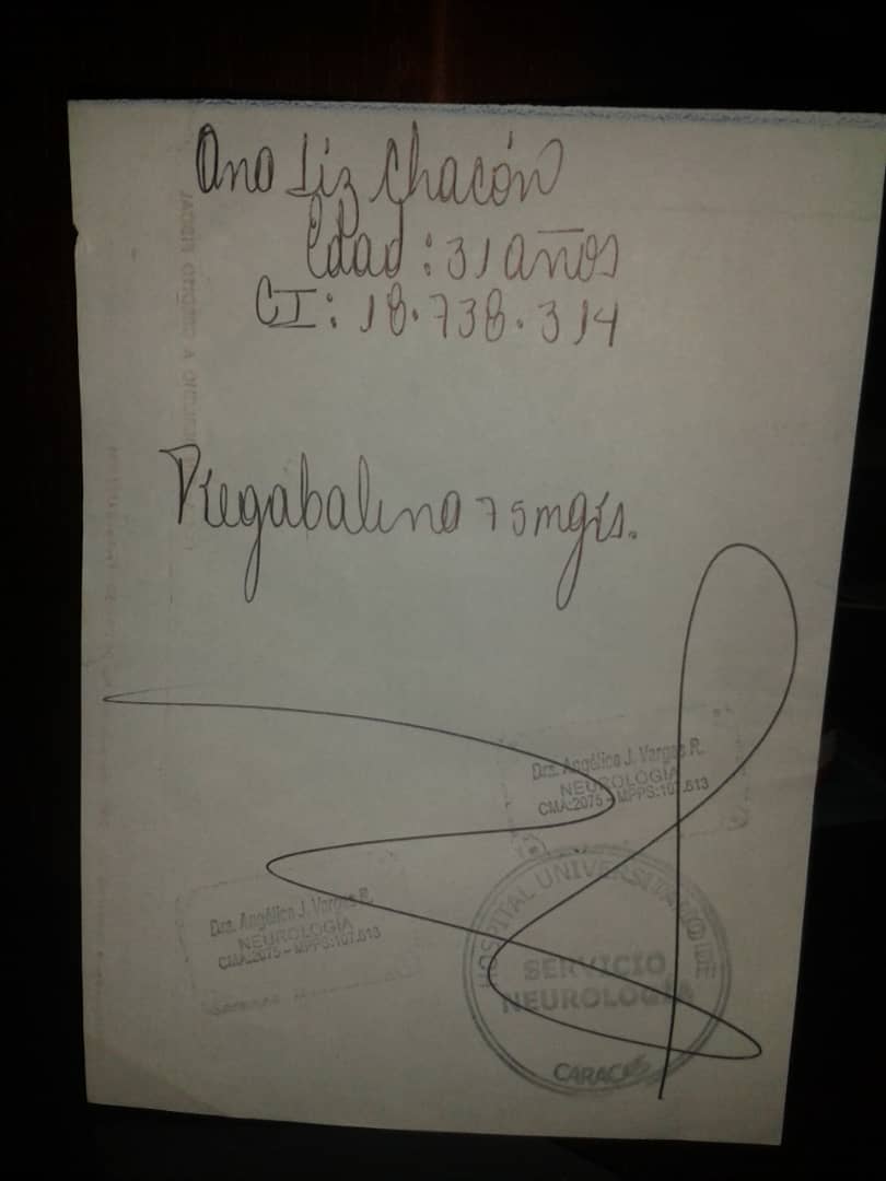 zulyjavi's tweet photo. Quien pueda ayudar por favor con la donación de los siguientes medicamentos #sertralina #pregabalina para fliar con #esclerosismultiple #donativo #ayudaconmedicina https://t.co/yNBVWSCDvA