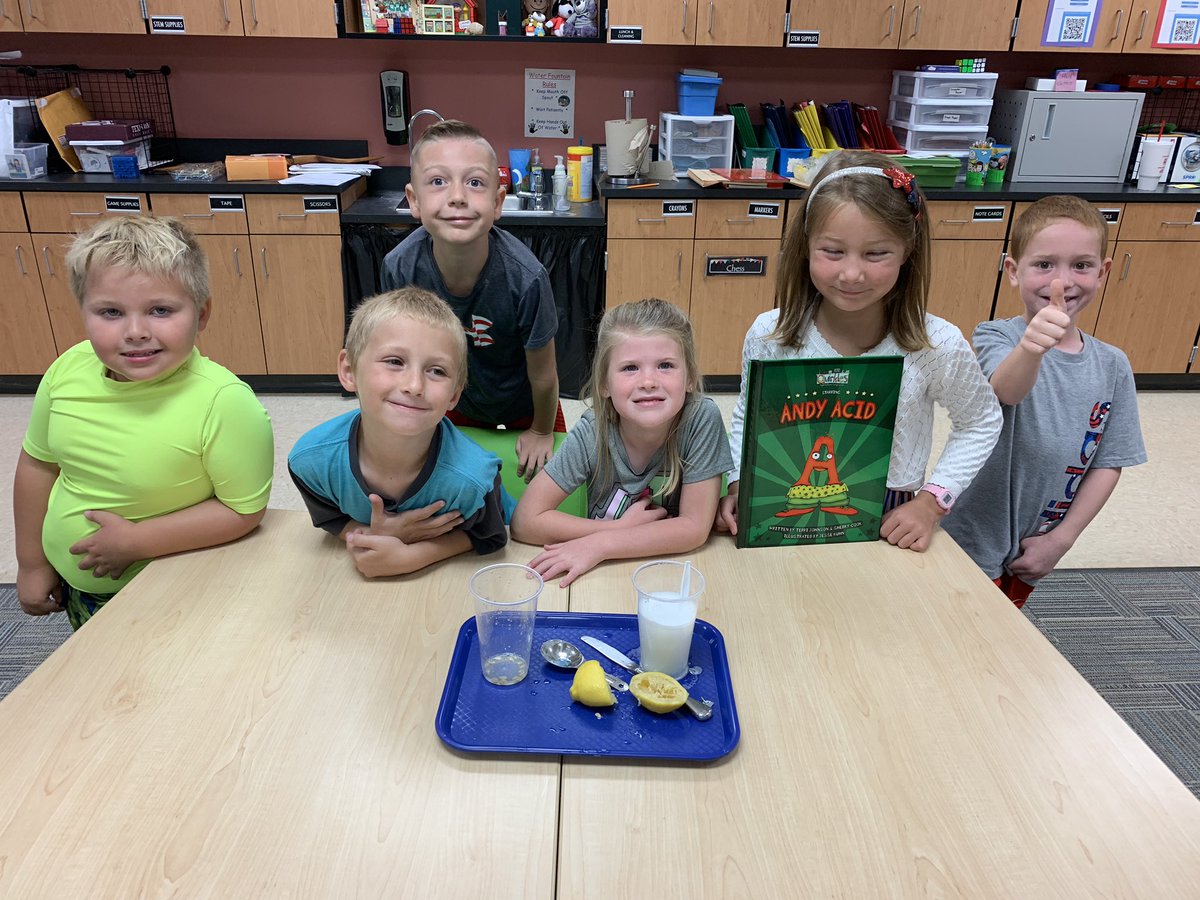 TESChallengeLab's tweet image. Today first graders began their journey with @Quirkles and they were pumped!! #AndyAcid #ChallengeLab #TallyBEST #KISDBEST