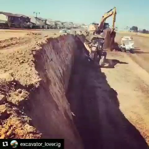 toledohydraulic's tweet photo. #Repost @excavator_lover.ig
・・・
CAT 140m dando acabamento no barranco!
-
-

#heavyequipmentnation #excavator #excavatorporn #constructionmachinery #rcexcavator #kobelcoexcavator #catexcavator #heavyequipment #liebherrexcavator #excavators #dailyconst… https://t.co/QvPdnEfDkm https://t.co/ppBoXAYXX9