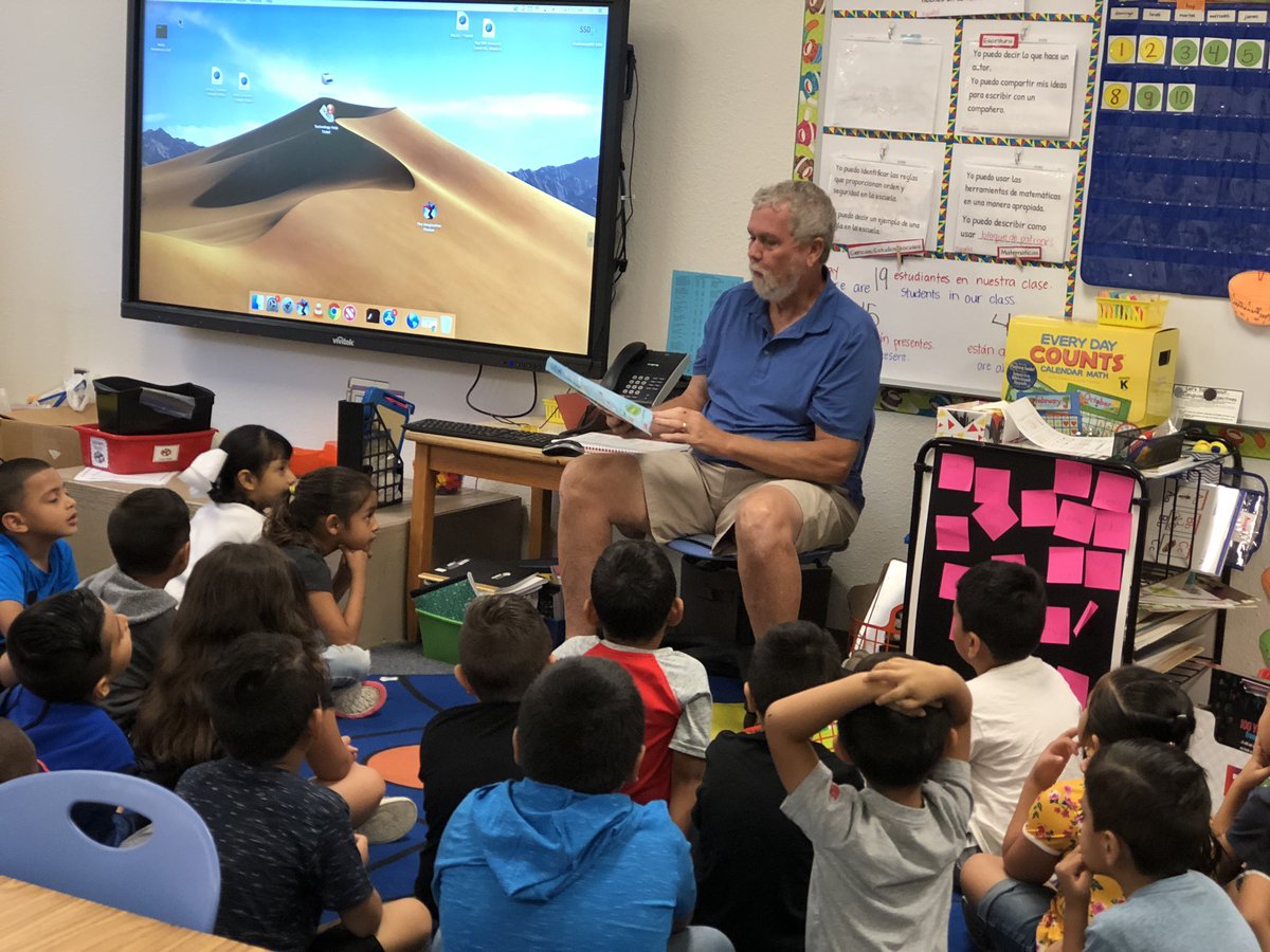 jaimetracey's tweet photo. Kiwanis were guest readers at Webb today! We always love a Mr. Jim visit. #webblc https://t.co/oh4njOWI70