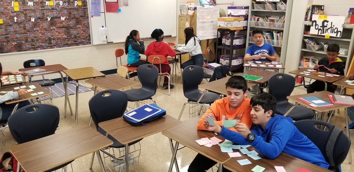 Rose14190096's tweet photo. Engagement in the class! Sorting and organizing figurative language. Lots of conferring with one another and thinking. #ThisIsNorthside #ThisIsRudder #SecESL #drlulumendez https://t.co/xNSbmpqvGW