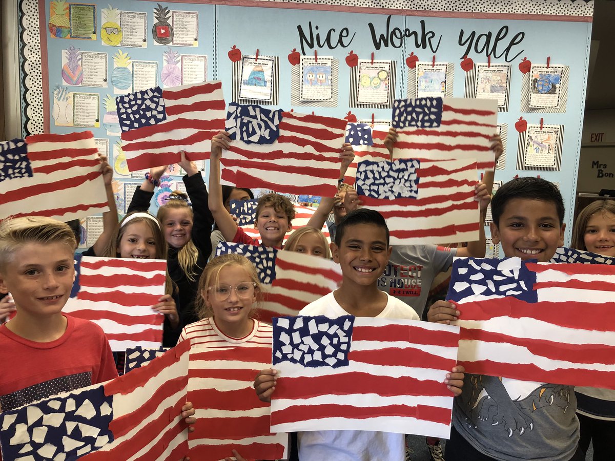 MrsEmilio's tweet photo. Proud kiddos celebrating Patriots! #PatriotDay #MrsEmilio #DreamTeamRoom15 @JasperChampions https://t.co/QxDqKFO8M7
