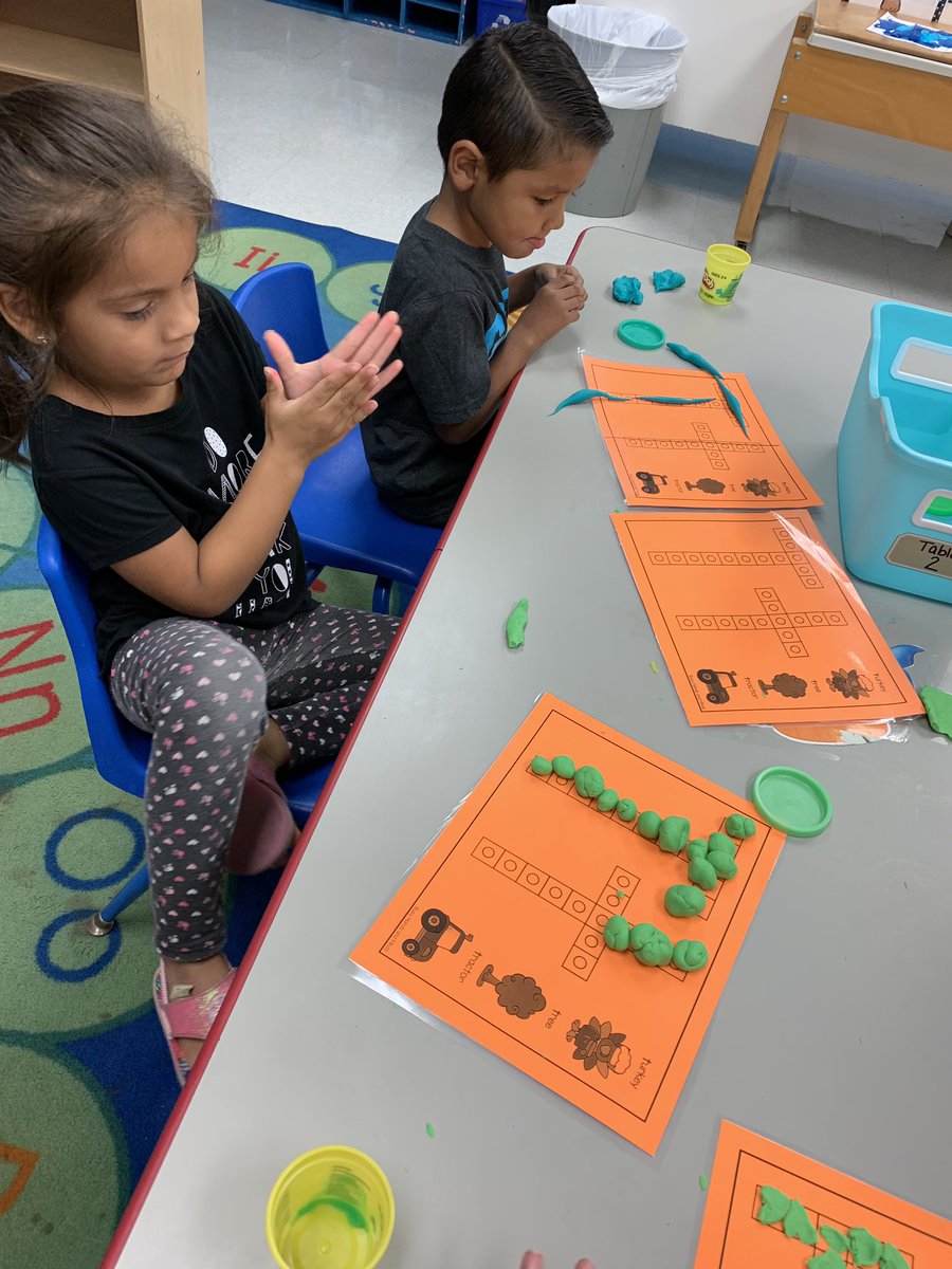 BacaWest's tweet photo. PreK! She enjoyed sharing with me how she rolled her Play-Doh to make the letter t. The student beside her told me all about how tiger begins with t. #bisdpride @OMR_Rockets @JMNlj https://t.co/U4RMCX5dX3