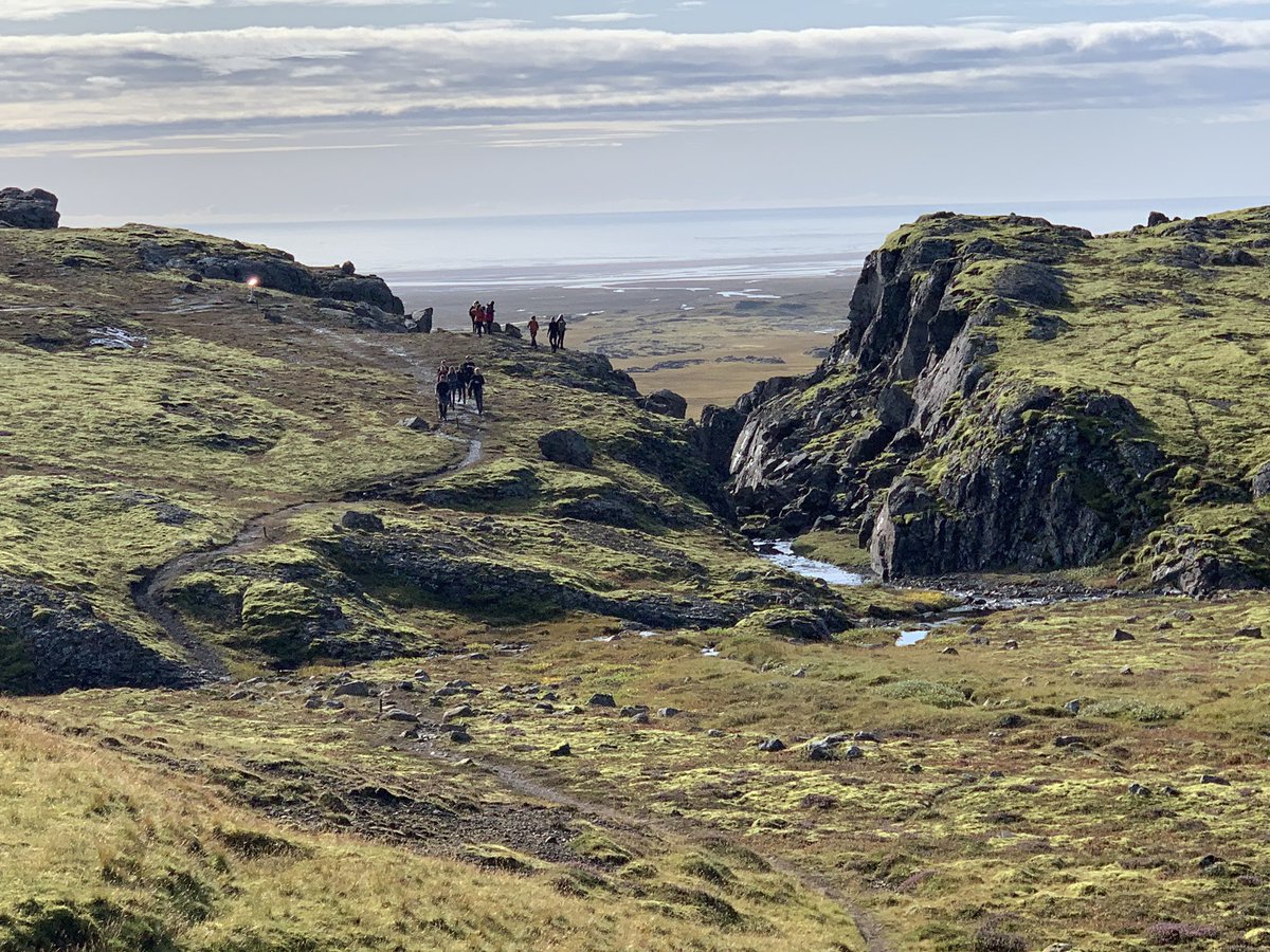 livunigeog's tweet photo. Final year @livunigeog students reccie day at Skalafellsjokull, more epic scenery, glacial retreat/advances, chronology, landforms, climate change, glacial hydrology.... #somethingforall https://t.co/1Tek99AGsu