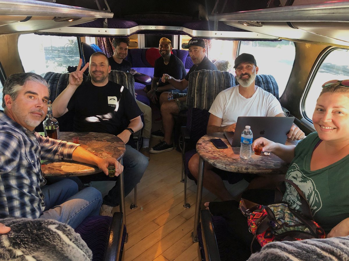 4hybridcreative's tweet photo. Team Hybrid had an awesome outing last Friday to see the Grass Roots exhibit at @museumsoco (which is on display until the 15th, so catch it while you can). Then we hopped aboard the party bus 🚌 and took a ride thru West County.🥂 Good times, great people! 🍷🥰🌲 https://t.co/8tEJtW7WdY