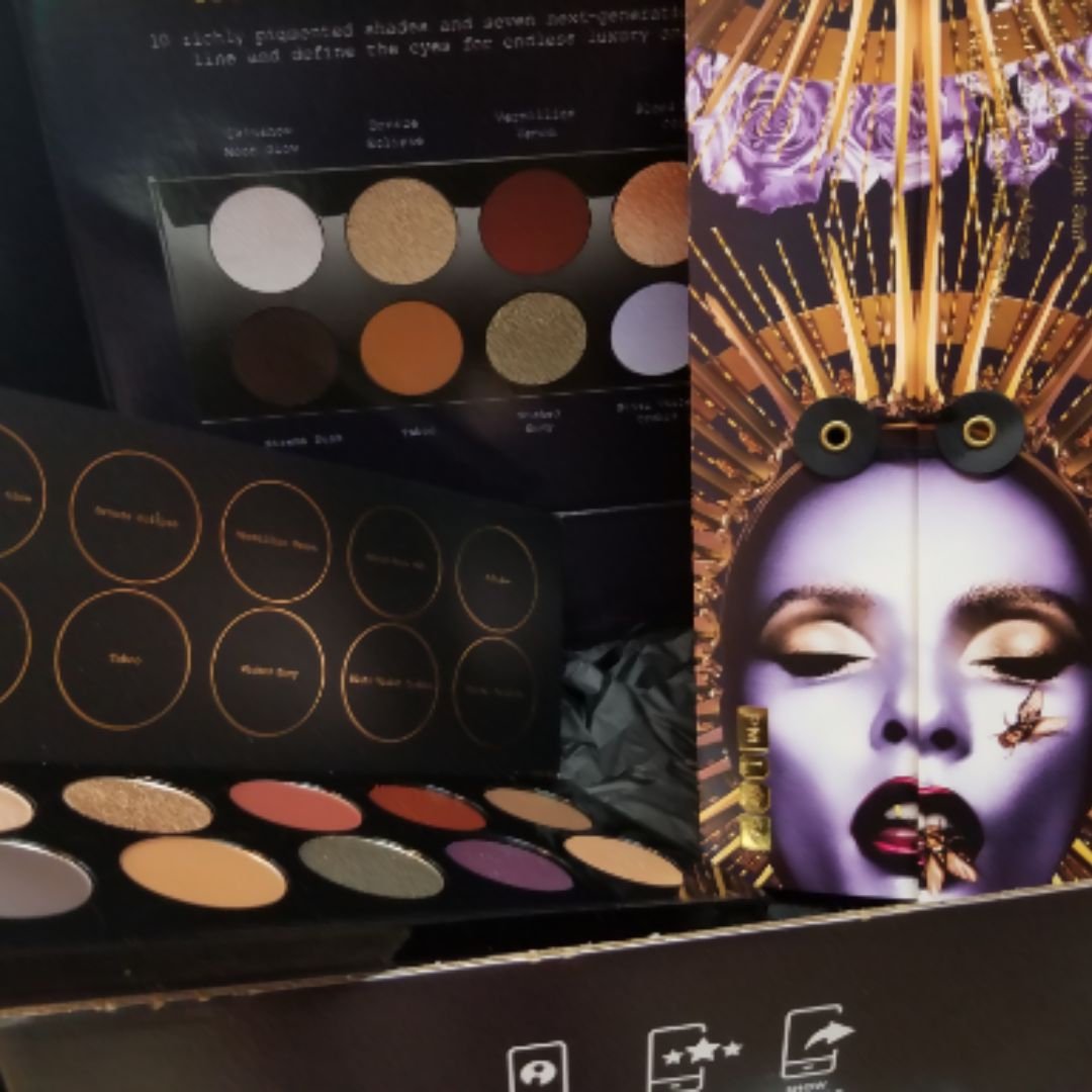 nelabeauty_'s tweet photo. A picture doesn't do this palette justice 😍😍
.
.
#MidnightSunPalette #contest #influenster #mua #makeup #complimentary @patmcgrathreal @Influenster https://t.co/sBlXZ0j3cJ