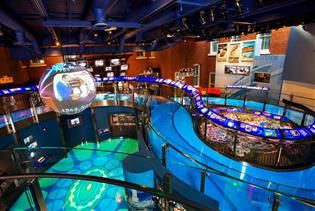 sfhotelfusion's tweet photo. We've put together some amazing package deals for you! Take a trip to San Francisco, stay with us and visit some great attractions. Click link below to get started. 
https://t.co/zYghcuXUJA https://t.co/QRDVLkNfci