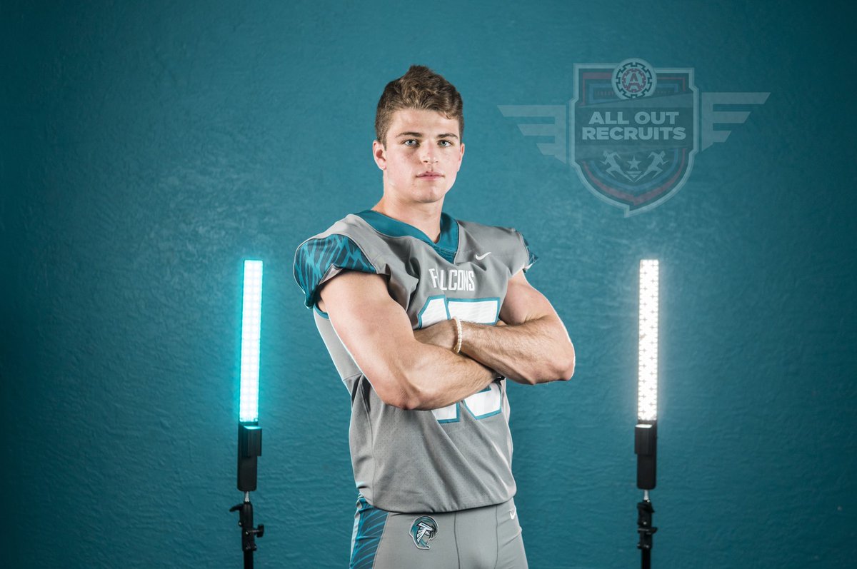 CoachBerry247's tweet photo. #AllOutAthlete @dylanduchene_ has no plans of slowing down. #Committing to @BrownAthletics was only the beginning! #AllOutRecruiting #WeGoAllOut #ForAthletesByAthletes #FABA https://t.co/SKwqoXNS33