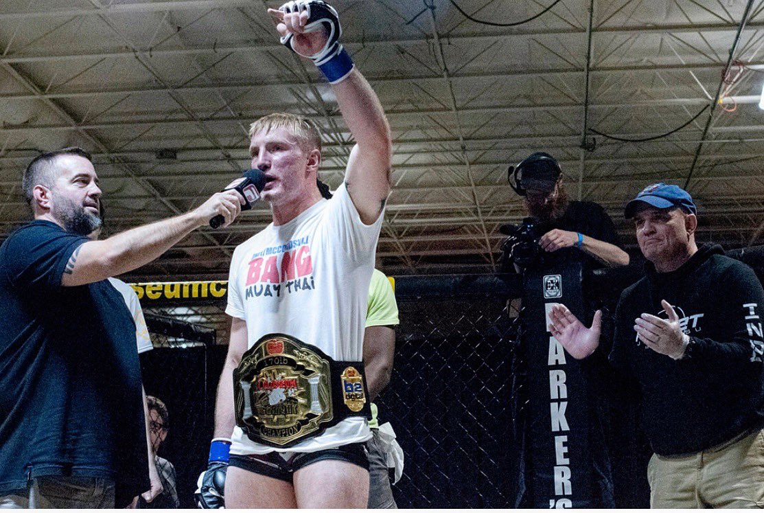 TheIanMMA's tweet photo. 72 hours until we finish this.
.
.
Sponsors :
@zenkofightwear
@ccmafcrossfit
@indyiphoneguy
@indy_boat_detailer
@HardwoodUnlimited
@timelessinjections
@j.roadtofit
@mesomorphic_massage
#StrapSZN #OurYear #TEAMPOMPEY #POMPEYARMY #CCMAF #WARREADY #unbroken #MMA https://t.co/MxBMctmqiH