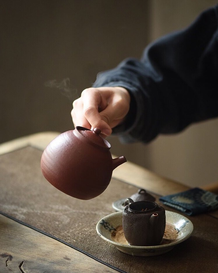 morimatea's tweet photo. The most pleasant feeling of inner calm.
.
.
.
#kettle #stove #claypottery #teapot #teatray #plate #chaxi #teatower #brewtea #maketea #quietness #peaceful #elegant #rougui #wulongcha #yancha #mind #pleasant #calm #lovetea #lifestyle #enjoyment #handmade #art #alcohol #morimatea https://t.co/A0pKdCVwCe