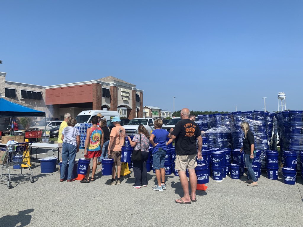 lperez6997's tweet photo. It was a very humbling and fulfilling few days. I am so proud of the teams that have worked so hard to help the communities impacted by tornados and hurricanes. https://t.co/TU6SuVayjy