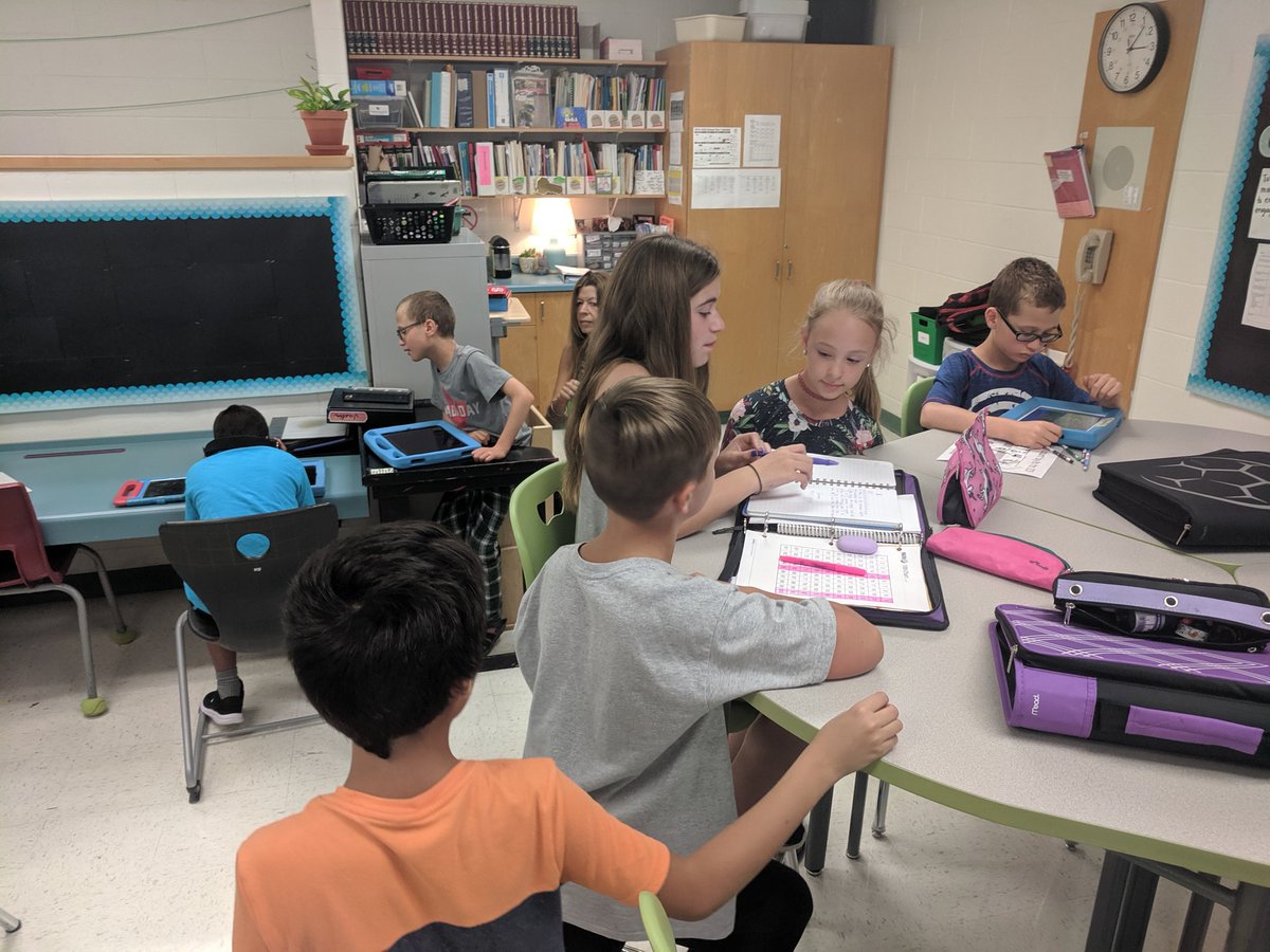 MRSAGOSTINIOCT's tweet photo. @StLukeNepean today in grade six #math we did a #gallerywalk to check out all strategies in our #actiontask about #multiples. #ocsbmathup #100schart #collaboration #6cs https://t.co/SFMZxuh9UC