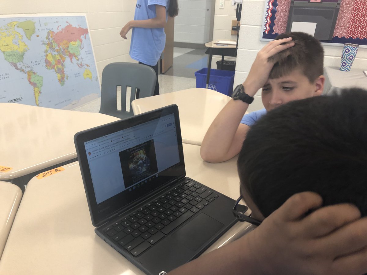 MGT_each's tweet photo. Ss creating PSAs on the Day of service @BAM_MS_Official to raise awareness to local &amp; global issues #bamserves #bamyr3 @AmcMcCafferty @obloveshistory @fmcgarritylcps https://t.co/bInr6u0cv6