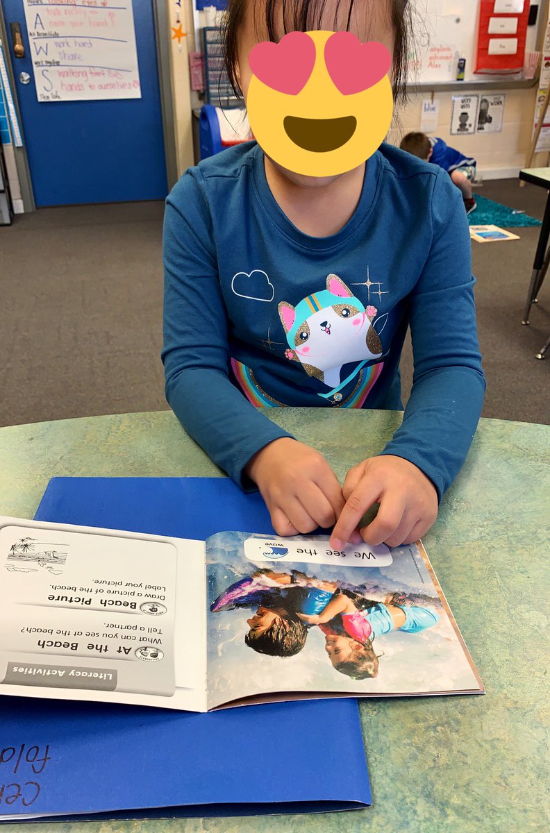 MBaileyCPS's tweet image. 🎶all we do is read, read, read no matter what🎶 We’ve been movin’ &amp;amp; groovin’ through our reading rotations like pros! 📖