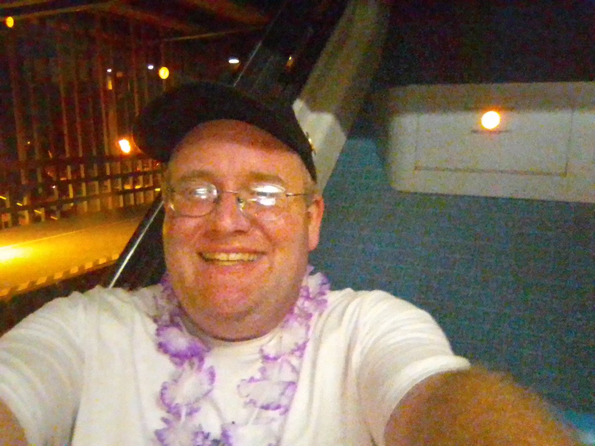 ScottKumka's tweet photo. @A_Coaster_Story Monorail selfie (forgot shot at TTC preferred lot) @RideEvery #WaveFree https://t.co/PsTrPDC1Pv