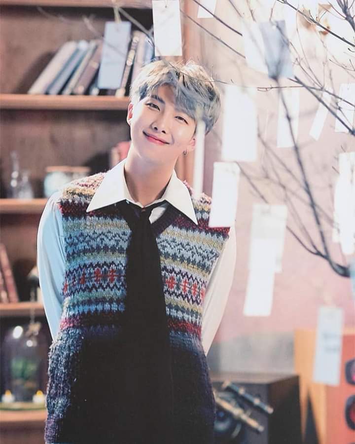 axeLaMaexx's tweet photo. To the best leader and best influencer,to the moonchild.I dont know why others called you God of Destruction when all you did was to fix and mend your members heart and usARMYS soul.THANKYOUSO MUCHFORBEINGBORN.HAPPYBIRTHDAYNAMJOON🎂💜Have a blast😉 @BTS_twt #HappyBirthdayNamjoon https://t.co/ZuLVVVd7y0