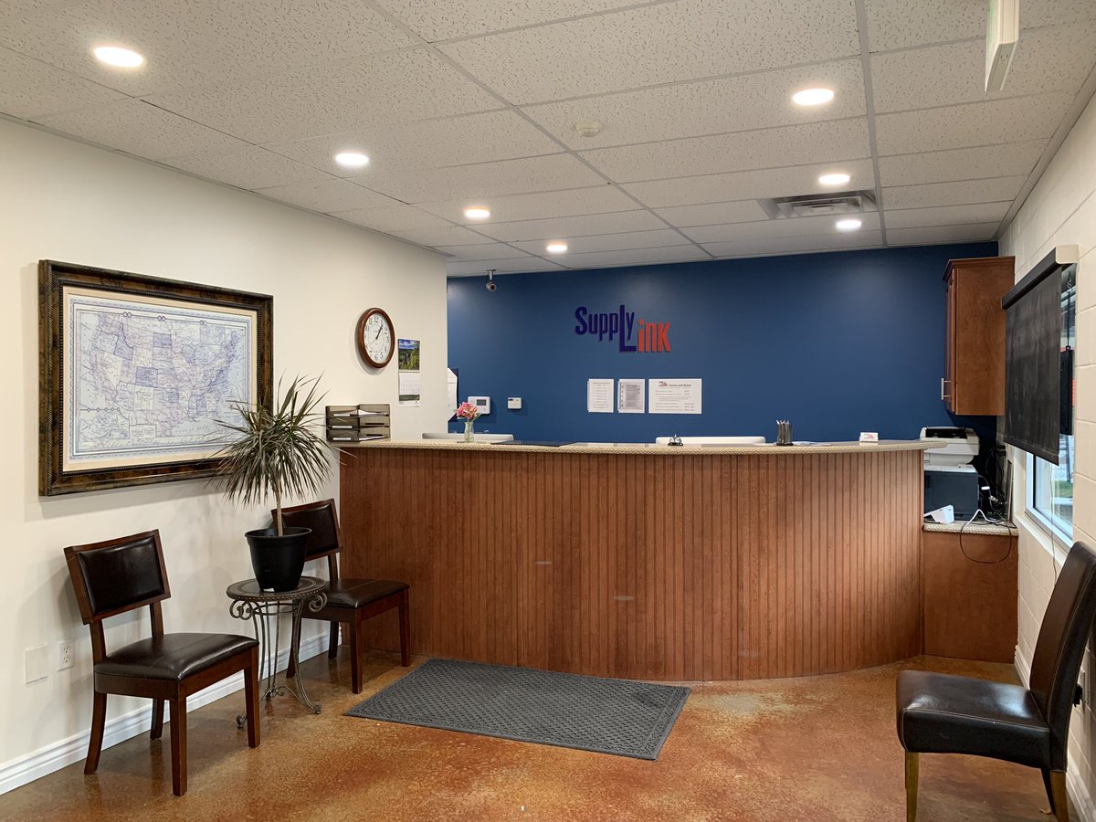 Before and After! It’s amazing what a coat of paint and some rearranging can do. We love our new front lobby, come and see it in person!

Follow us on Facebook: Supply Link USA
And check us out on Instagram: <a href="/supplylinkusa/">Supply Link USA</a>
#toner #ink #bountifulutahbusiness  #beforeandafter #diy
