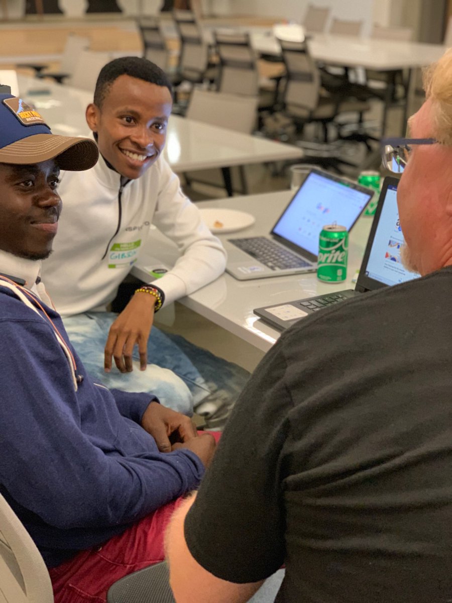 namedotcom's tweet image. We are underway in Boulder with our ⁦@galvanize⁩ #hackthedot. Team Yoga Pants is undeterred by their name.