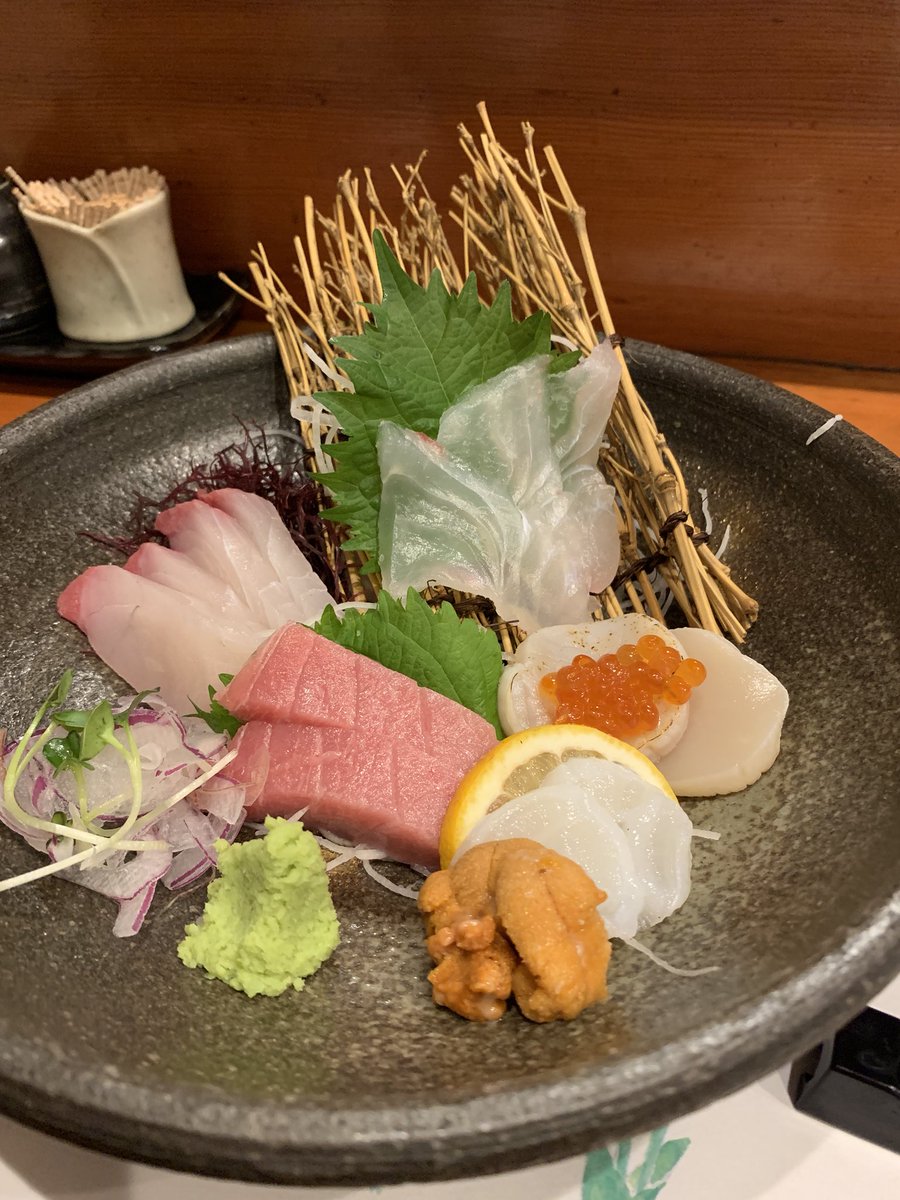 とちキチch どもーとちキチです 九州って美味しい食べ物多いですよね 中でも魚って結構九州 の方が美味いと言われております 玄界灘や長崎などでとれてるお魚さんは 正しく九州代表やーw 福岡グルメ 九州美味い Youtuber好きな人と繋がりたい 中洲