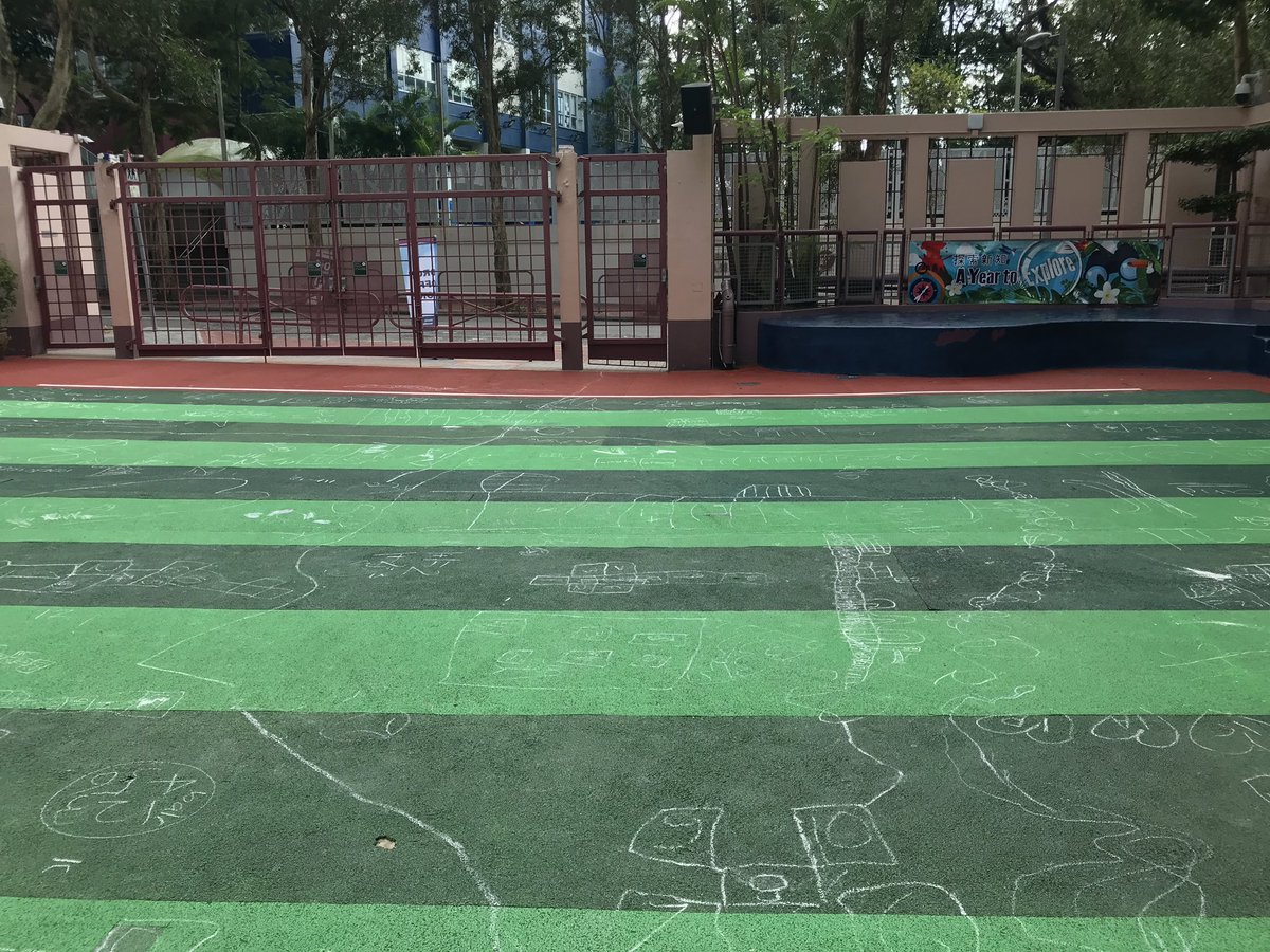 Ms. D Chung tweet media