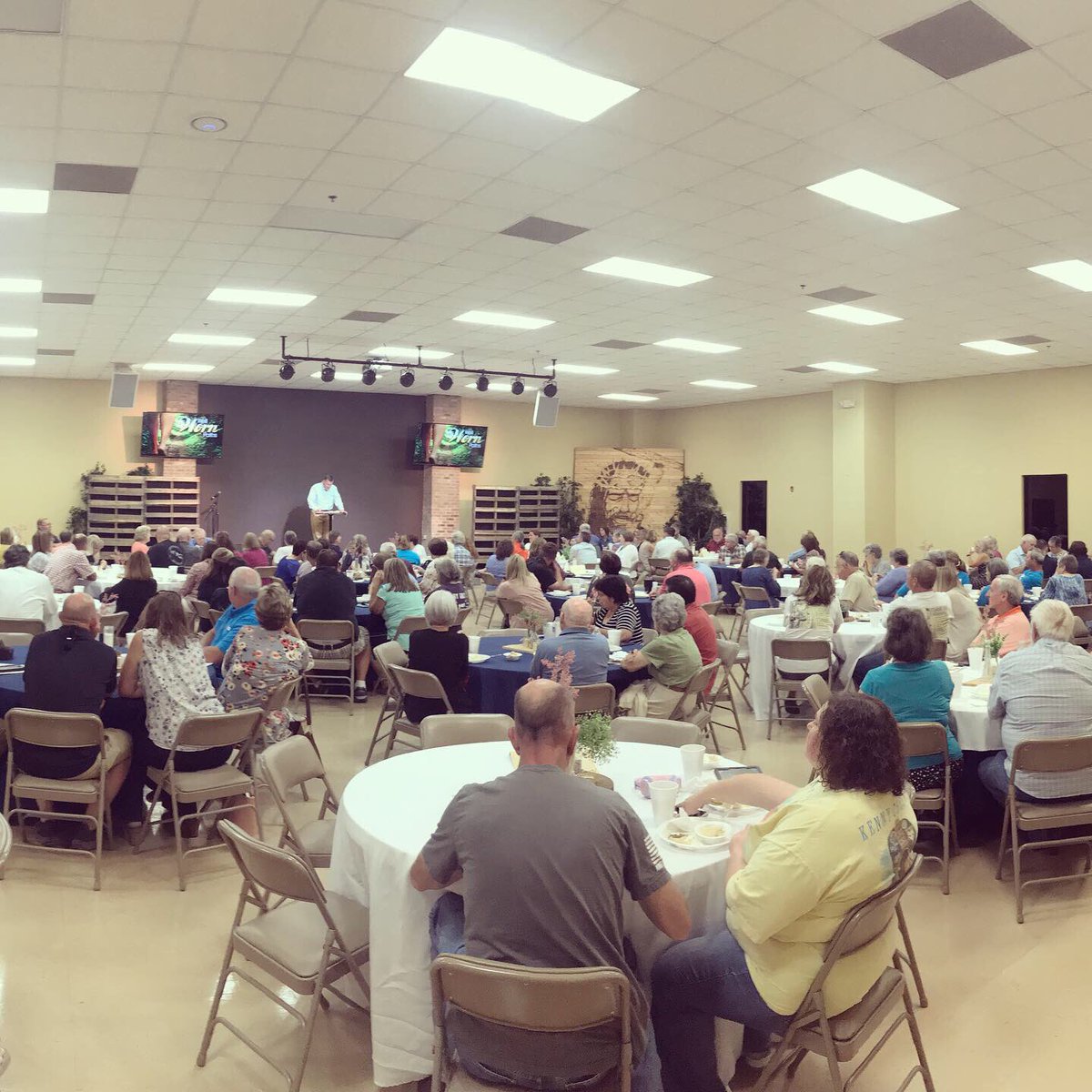 BeKayEdwards's tweet photo. We had a wonderful evening with our friends sharing about missions. Thank you Crossroads Community Church for hosting. To God be the glory!
#wellwornpaths https://t.co/wy2KMZCfLC