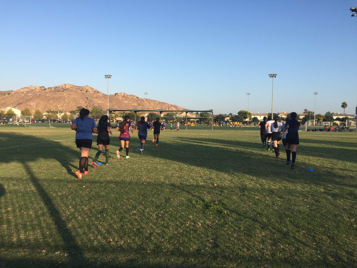 AYSO462's tweet photo. Practice night at Rancho Jurupa #AYSO #AYSO462 https://t.co/cBAfORmdcT