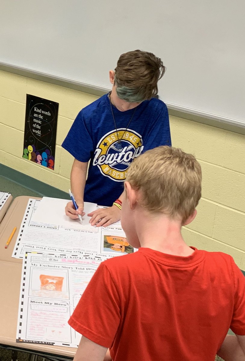 dina_mastroni's tweet photo. One of the most powerful aspects of the writing process is peer feedback. Today we learned that, in our cluster, the peer feedback space will be safe and judgement free! #Reedintermediate #RIS https://t.co/Kc8jfKEkdA
