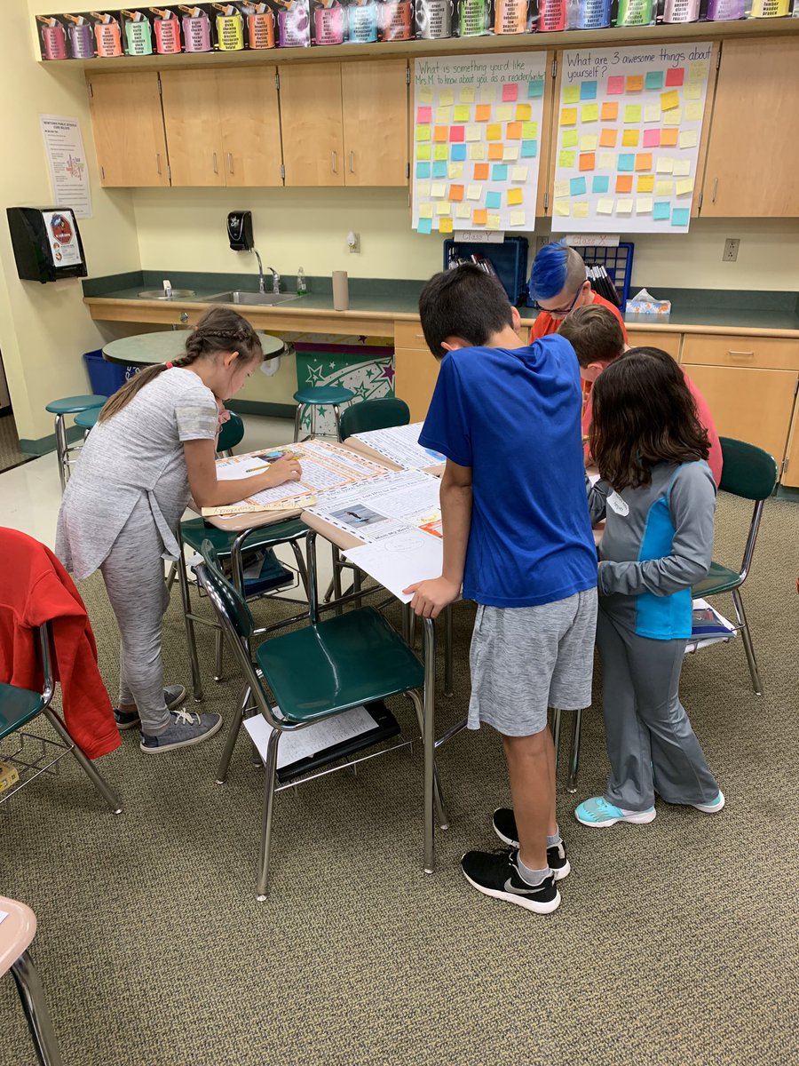 dina_mastroni's tweet photo. One of the most powerful aspects of the writing process is peer feedback. Today we learned that, in our cluster, the peer feedback space will be safe and judgement free! #Reedintermediate #RIS https://t.co/Kc8jfKEkdA