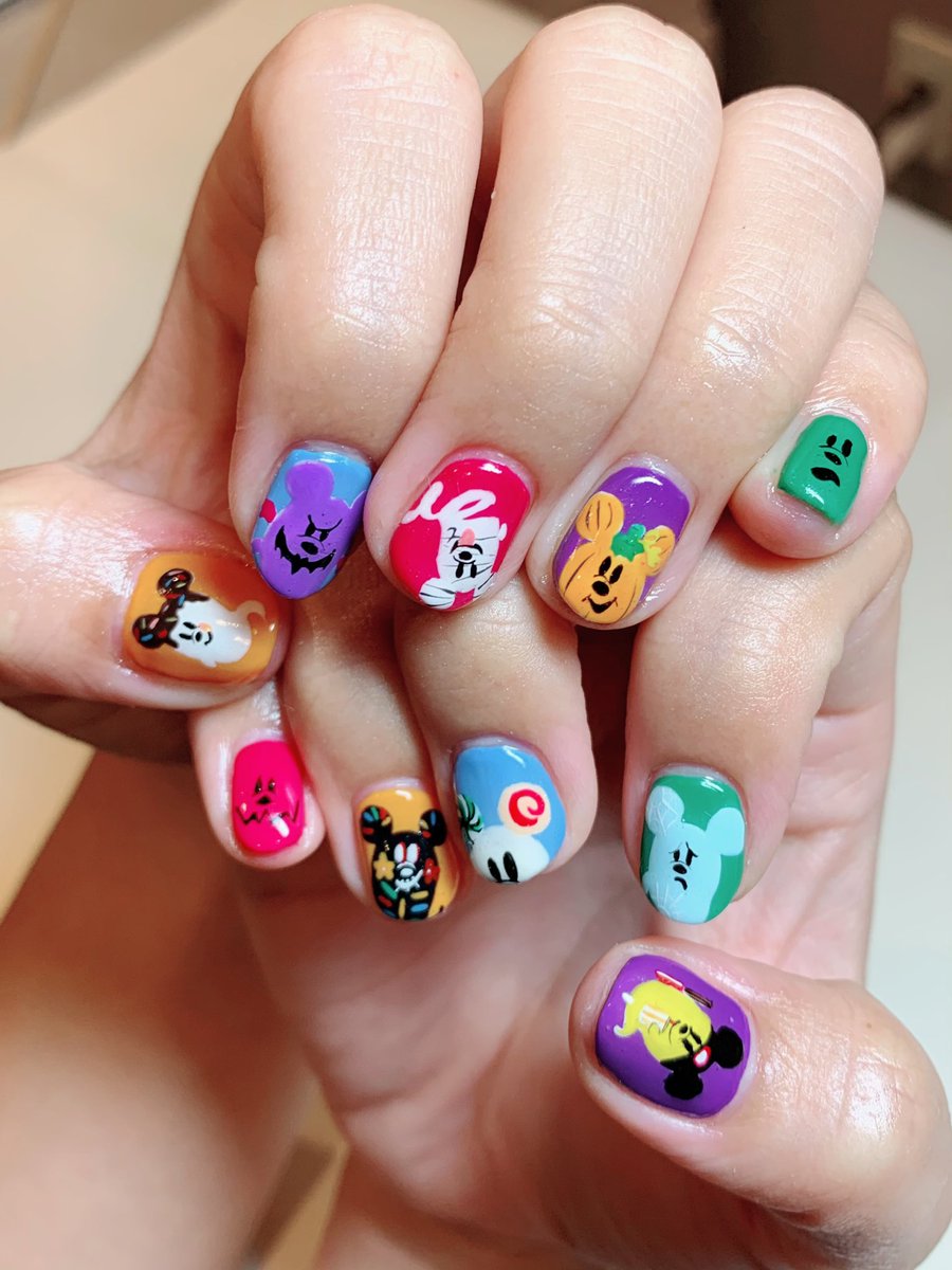 Tokio Nail Tokionail 新宿御苑前 ネイルサロン キャラネイル 痛ネイル イベントネイル 手書きアート A秋ネイル ハロウィンネイル Disney Halloween ミッキー ディズニーハロウィンネイル ディズニーハロウィン19 T Co Zovfje9hlh