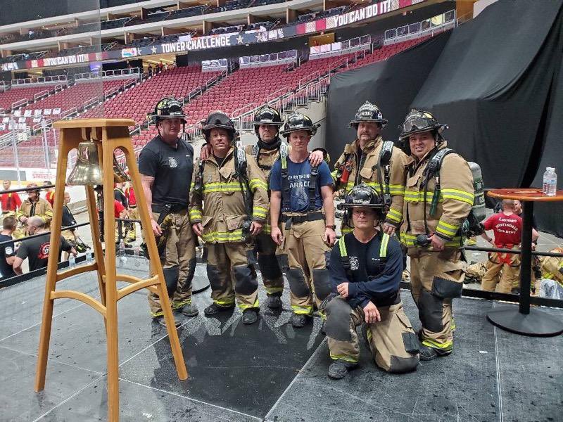 MaricopaFirePIO's tweet photo. Members of MFMD partisipated in the 9/11 Tower stair climb challenge in honor of the #343 #FDNY murdered on 9/11/01. https://t.co/RYUG2JnR0I