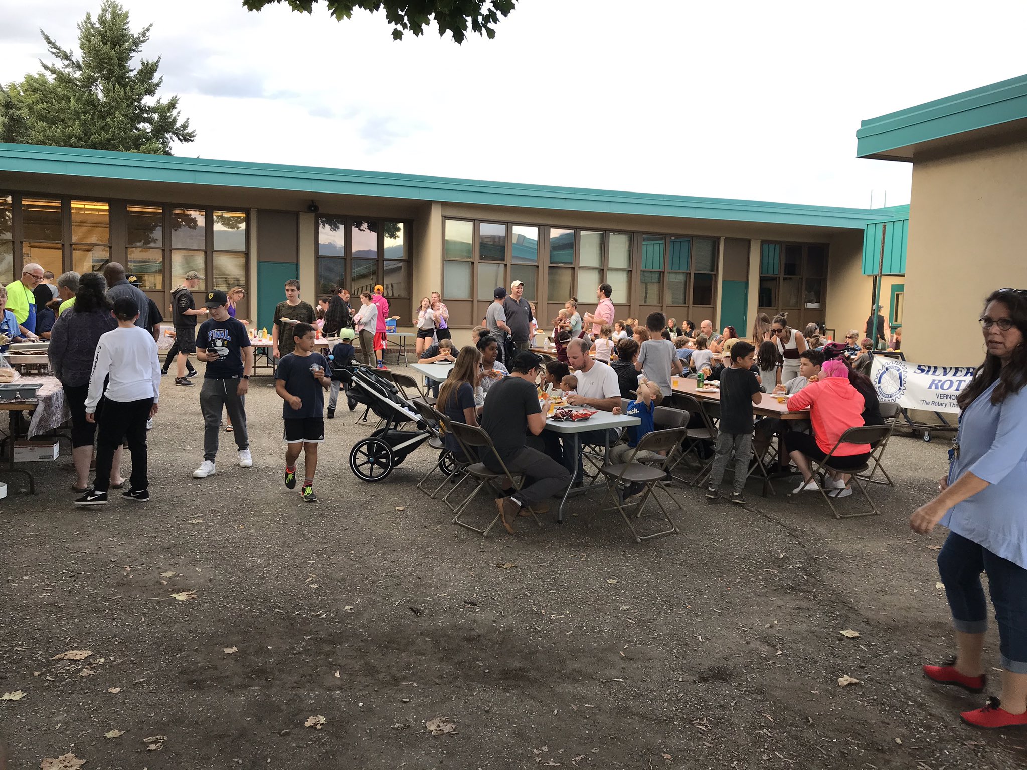 Harwood Elementary (harwoodel) / Twitter