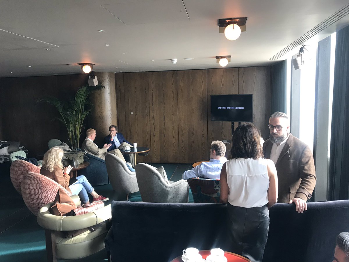 weare_oneearth's tweet photo. Spending our morning at our BoB Alumni breakfast event
A quick catch up with some familiar faces before @Linzi_Boyd’s Q&A begins with @EJPacke 💪🏻
#bob #faceofmodernbusiness #shifttheworld #brand https://t.co/FeLP6KL0u1