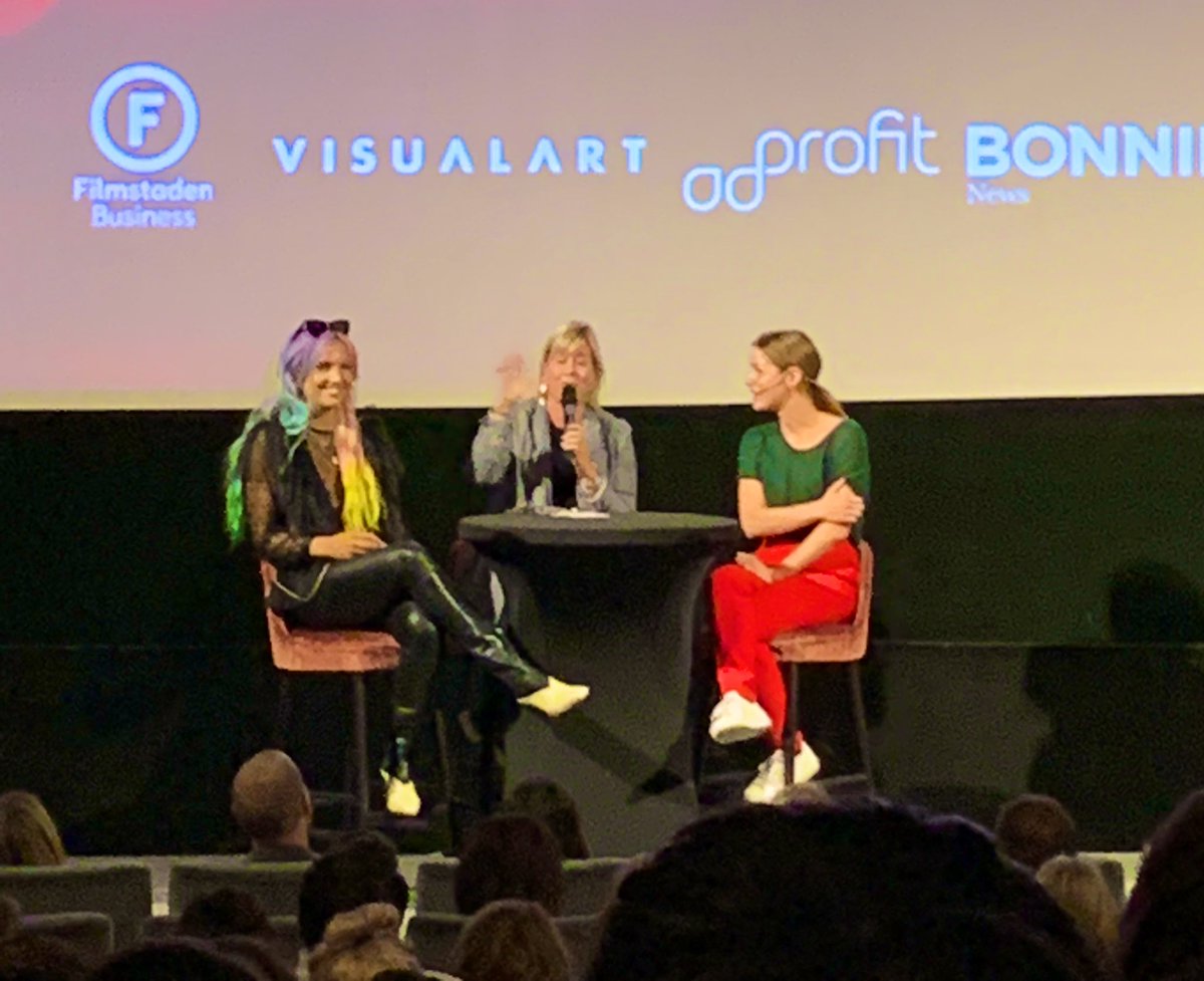 ”Det kommer aldrig vara lätt men det kommer alltid vara värt det” - Word!@linnea_claeson om värdet i att stå upp för det man tror på. #huddleriotorrules