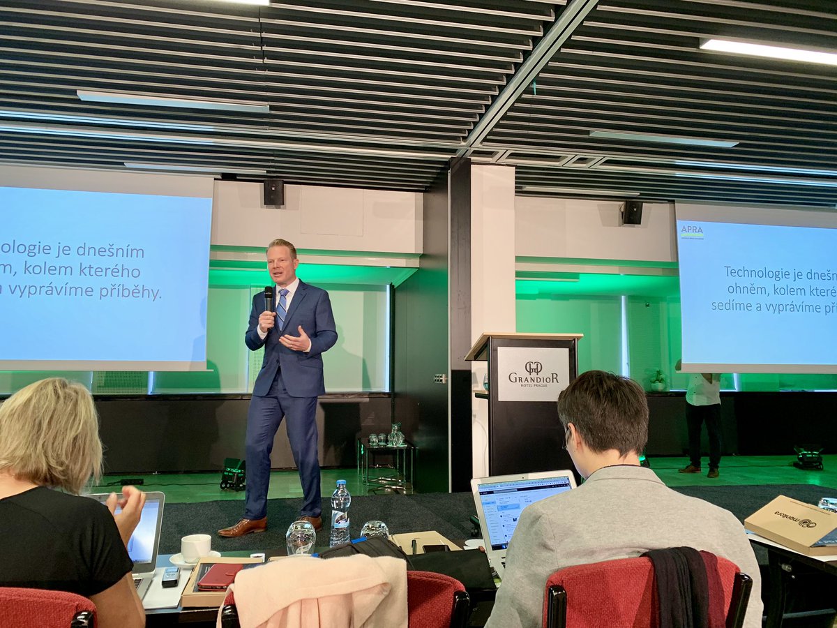 KatPistorova's tweet photo. Letošní #PRSummit19 zahájil @patrik_schober z PRAM Consulting a @APRA_Prague s přednáškou #PR40 “Technologie je dnešním ohněm, kolem kterého sedíme a vypravime příběhy” https://t.co/Ge6t9x3aPj