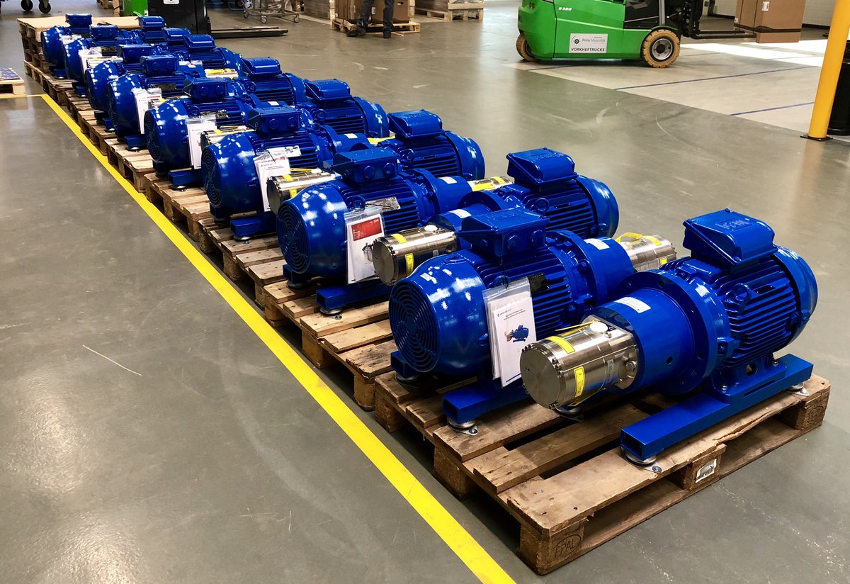 vanderendegroup's tweet image. Is het geen plaatje? Deze @Danfoss hogedrukpompen zijn voor een mooi project in het buitenland.

These Danfoss high pressure pumps are for a great project abroad.

#onderhoudsarm #nevelinstallatie #hogedrukpomp #lowmaintenance #mistinstallation #highpressurepump