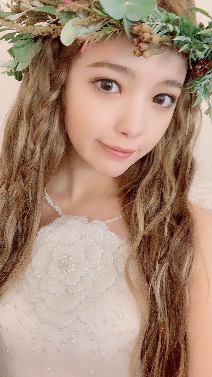 0220nicole's tweet photo. ウエディングな日です🌿🌿 https://t.co/Ji7x2SjdXE