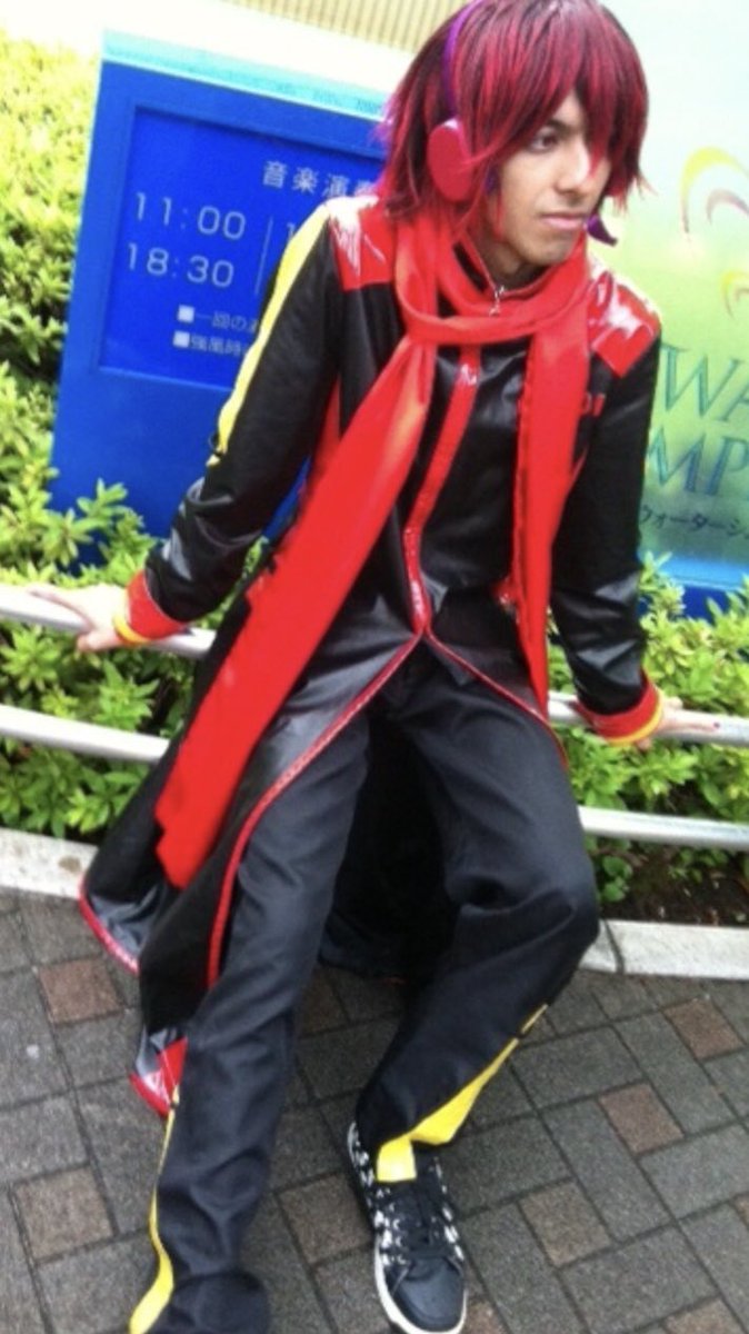 SincraAugust's tweet photo. 男装とか女装とか、ボカロとかうみねことか色々やってまーす
そろそろFGOもやりたい
 #コスプレイヤーと繋がりたい https://t.co/RqG8D9Io6d