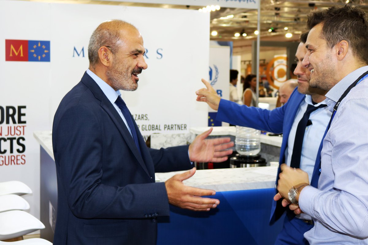 ForvisMazarsGR's tweet photo. Ο Γιώργος Τσουκαλάς, Partner της Mazars στην Ελλάδα, συνομίλησε χθες με όλους τους επισκέπτες του περιπτέρου της Mazars στην #ΔΕΘ. Πυρήνας των συζητήσεων ήταν η ενημέρωση για τις υπηρεσίες της εταιρείας καθώς και θέματα ανάπτυξης. https://t.co/UK523KcALX